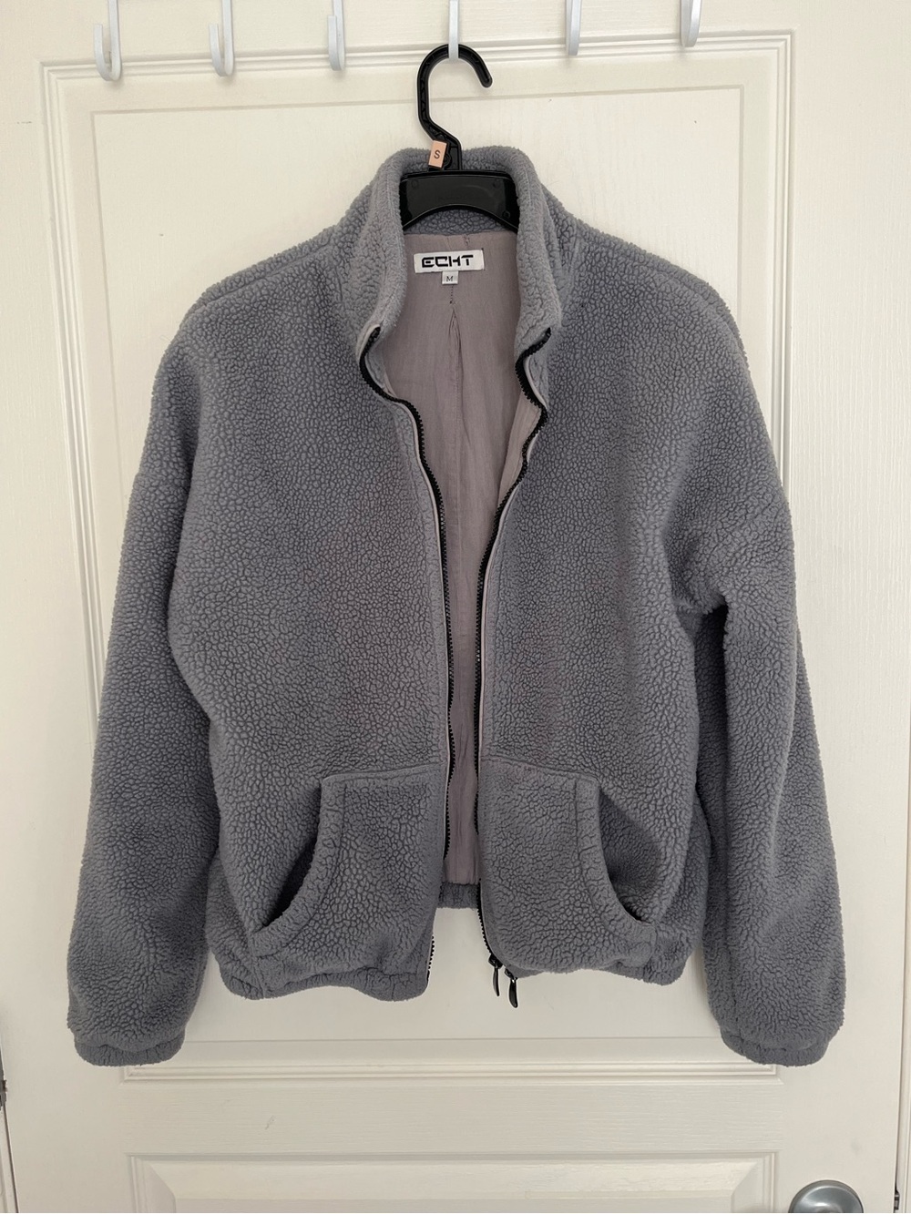 Women’s fleece jacket